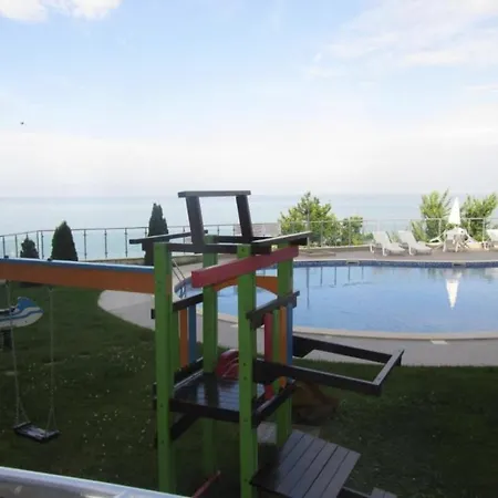 Silver Beach Apart Apartment *