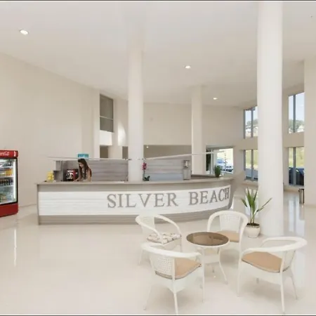 Silver Beach Apart Apartment