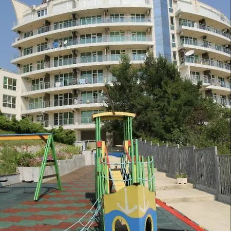 Silver Beach Apart